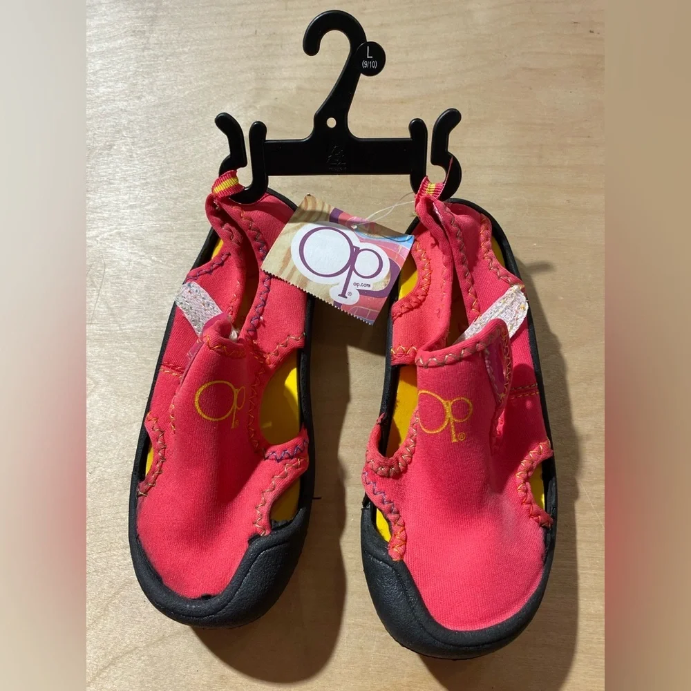 OP Kids Pink and Black Sandals Size Large (9/10) (LM)